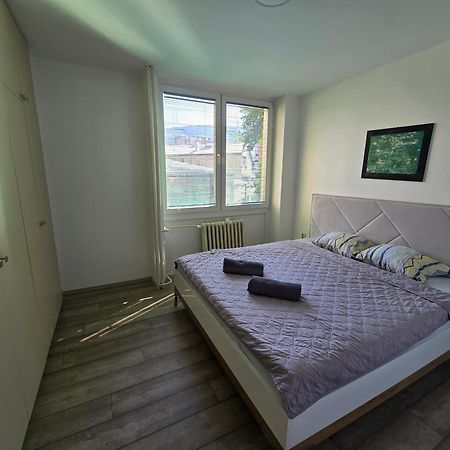 City Center Apt Wfree P Skopje Exterior photo